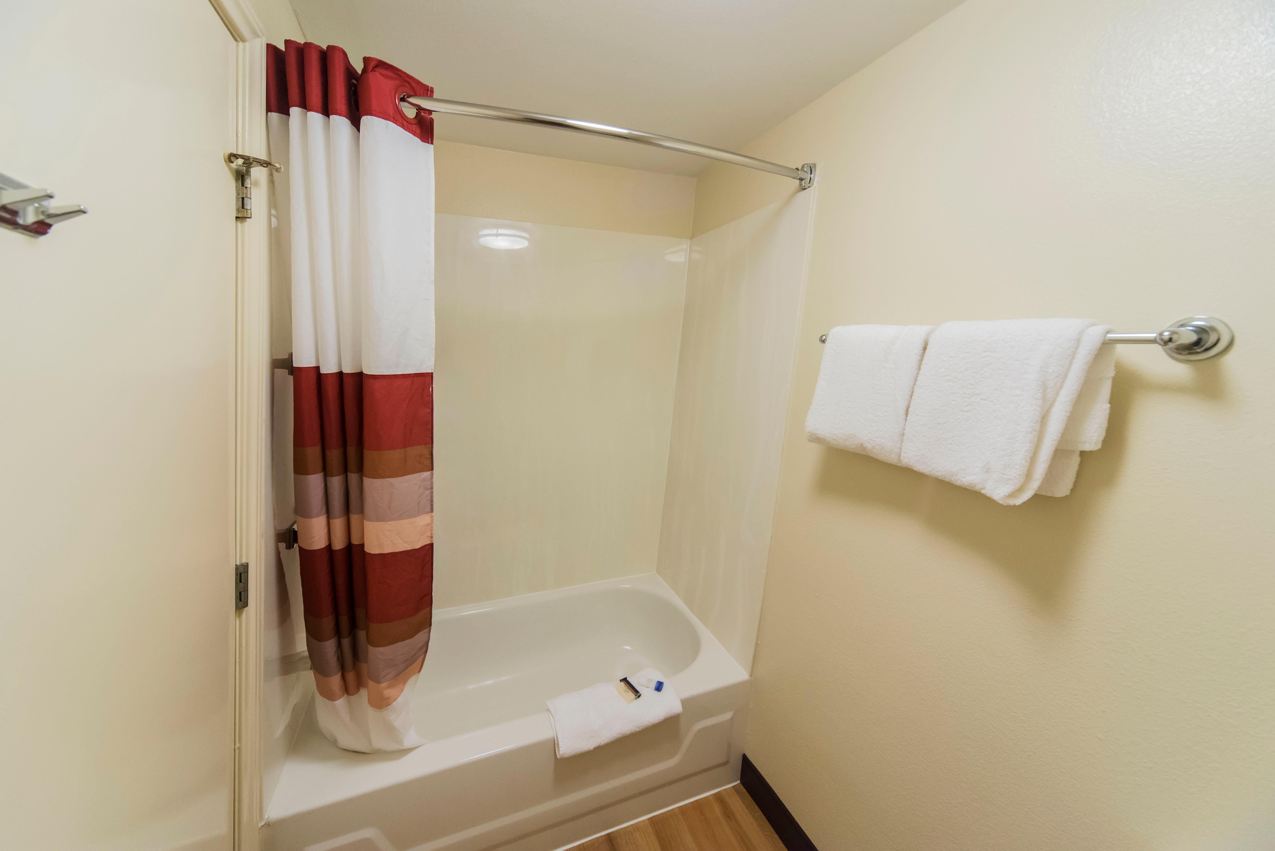 Red Roof Inn Plus Raleigh Downtown Ncsu Conv Center Ngoại thất bức ảnh