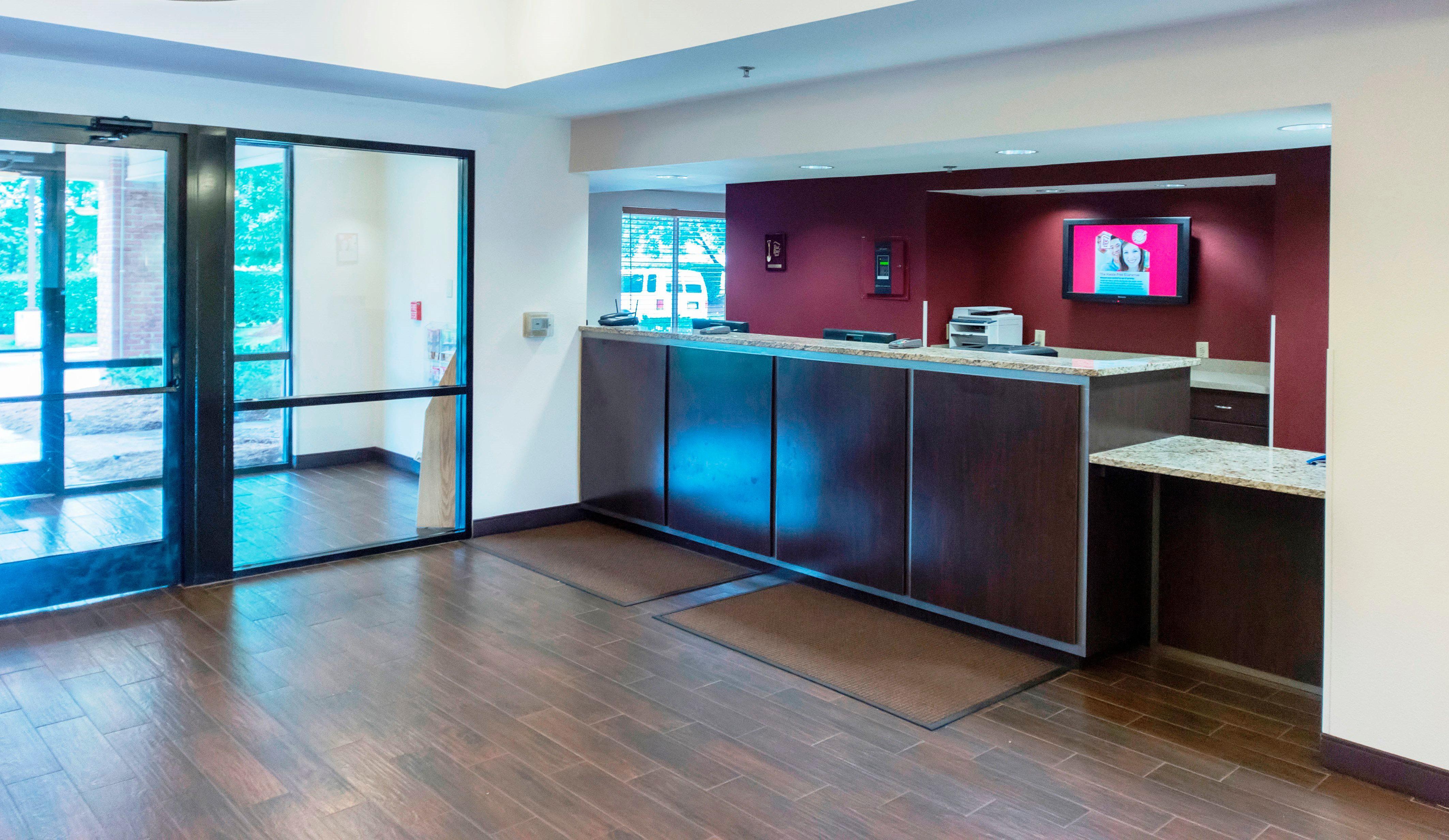 Red Roof Inn Plus Raleigh Downtown Ncsu Conv Center Ngoại thất bức ảnh