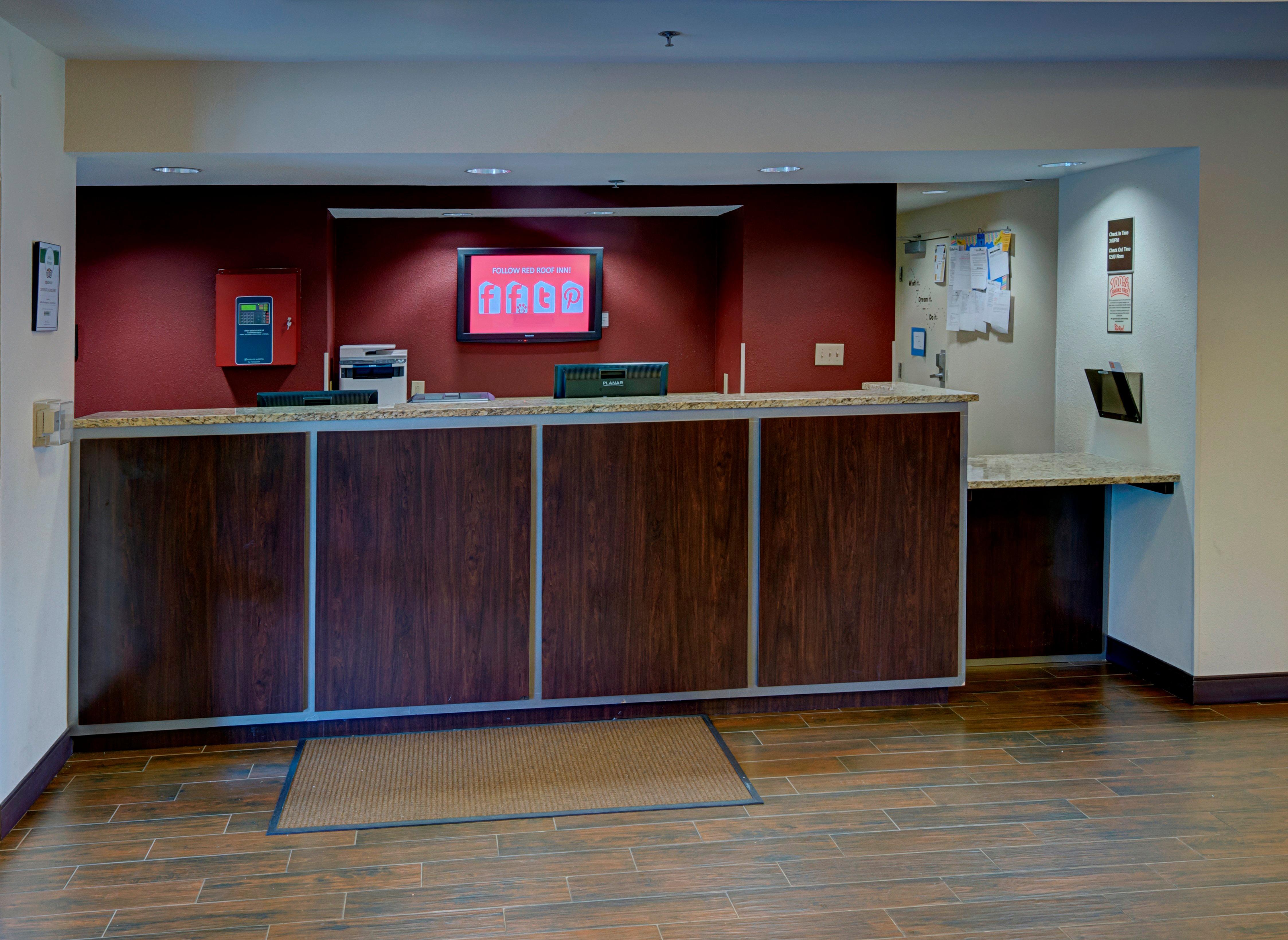 Red Roof Inn Plus Raleigh Downtown Ncsu Conv Center Ngoại thất bức ảnh