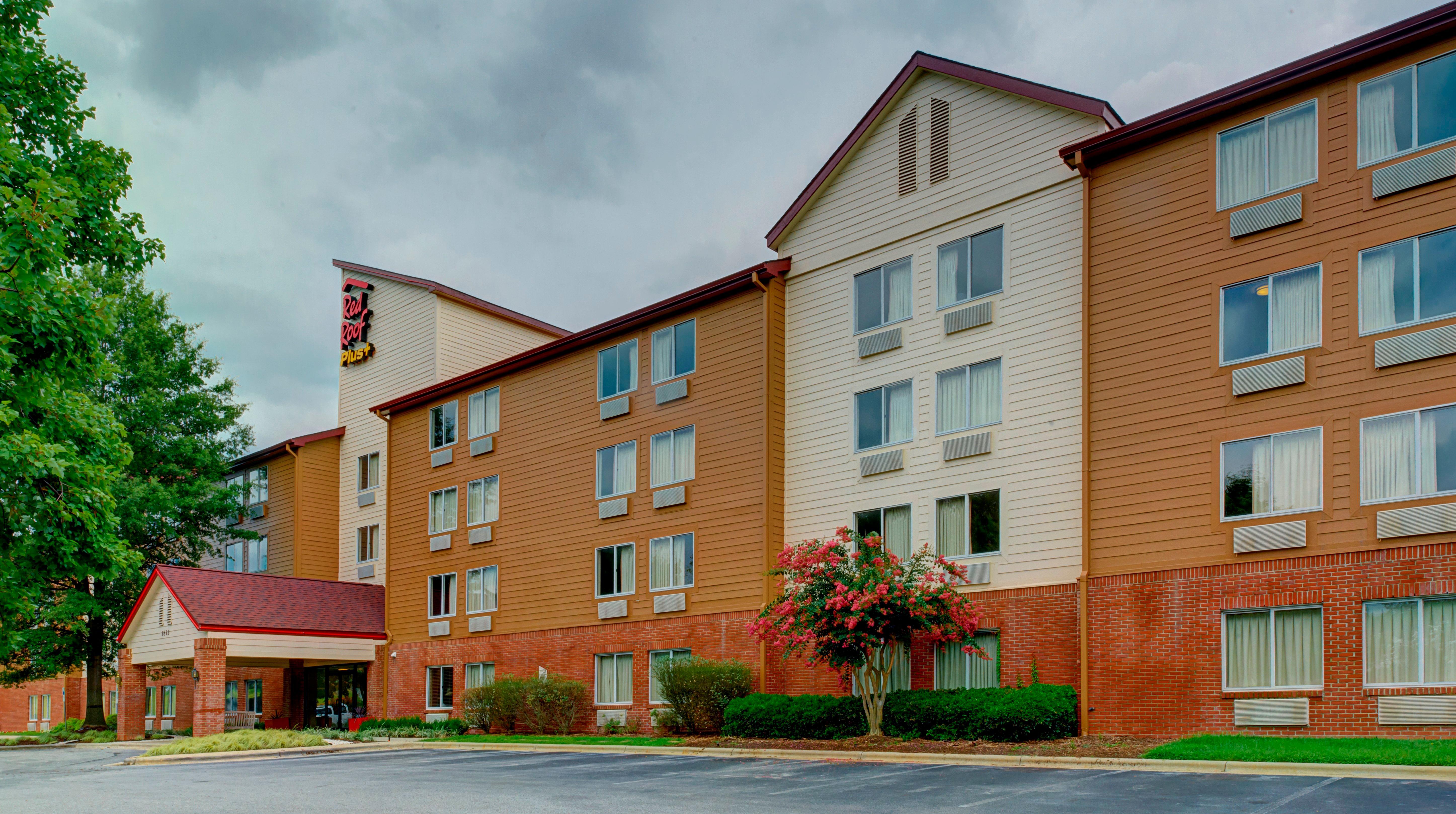 Red Roof Inn Plus Raleigh Downtown Ncsu Conv Center Ngoại thất bức ảnh